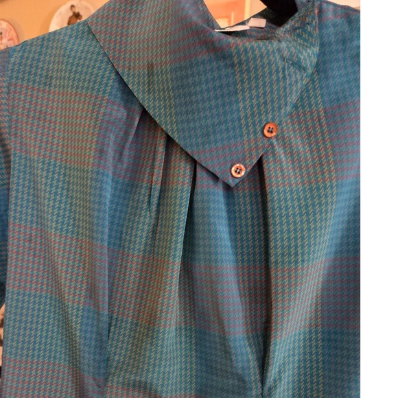 Bethany Vintage 70's Multicolor Silk Turtleneck Button Shoulder Blouse‎ Women's - Picture 3 of 6